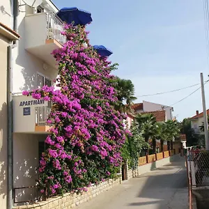 J&r Babara , Biograd Na Moru Chorwacja