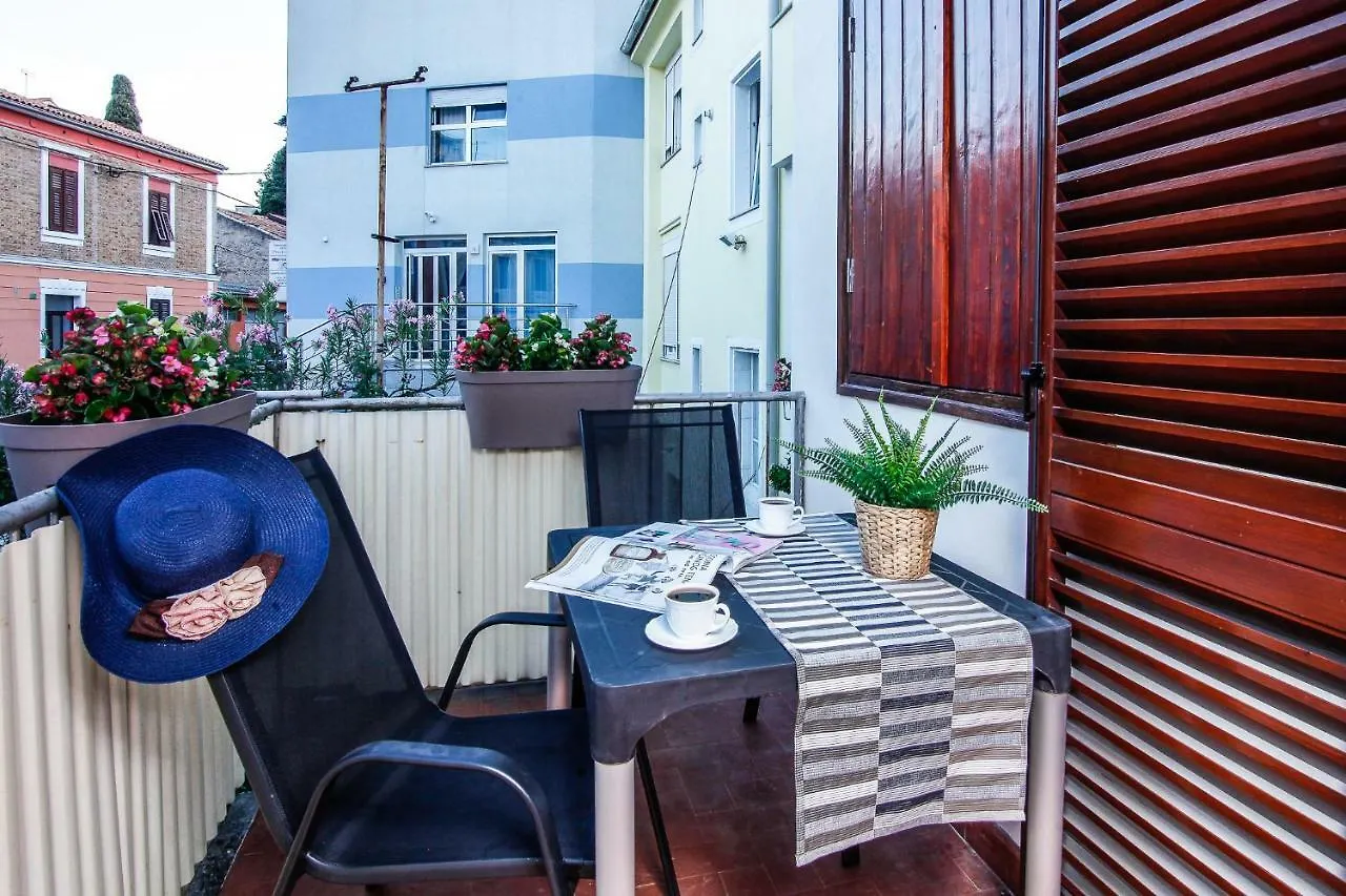 Apartment Kensi*** Pula